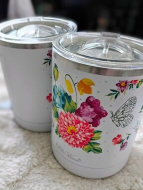 The Pioneer Woman Mugs